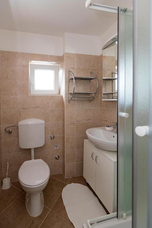 Apartman Lara Crikvenica Exterior foto